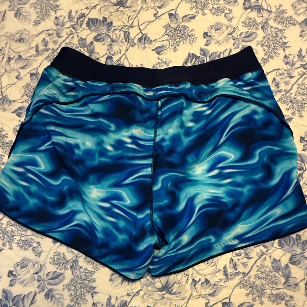 Lands end swim short 20w blue black tie dye good condition